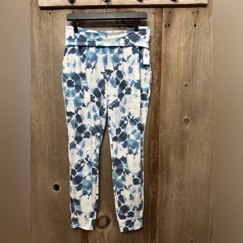 Old Navy Mid-Rise Live-In Jogger Sweatpants in Blue Veil Tie-Dye Size Medium